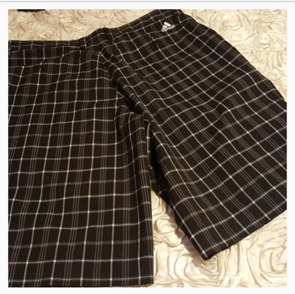 Adidas Mens Shorts Plaid Black. - Picture 3 of 8